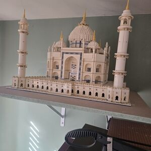 LEGO Expert Taj Mahal 10256 Will Ship Put Together As Best As I Can.